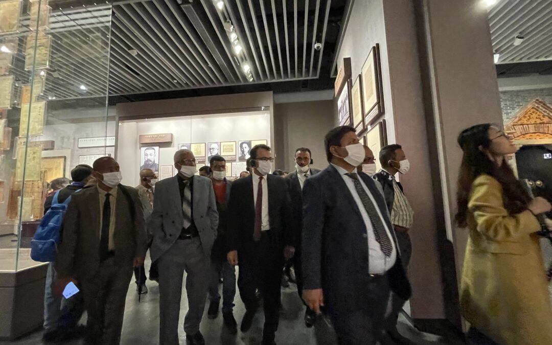 وفد تيار نهضة اليمن يزور معرض بودونغ وشركة براتداري لمعالجة الألبان بشنغهاي الصينية